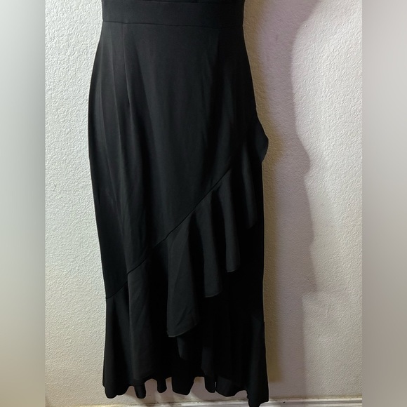 🆕Miusol Black Sleeveless V-Neck Maxi Gown M🆕 - Picture 5 of 16